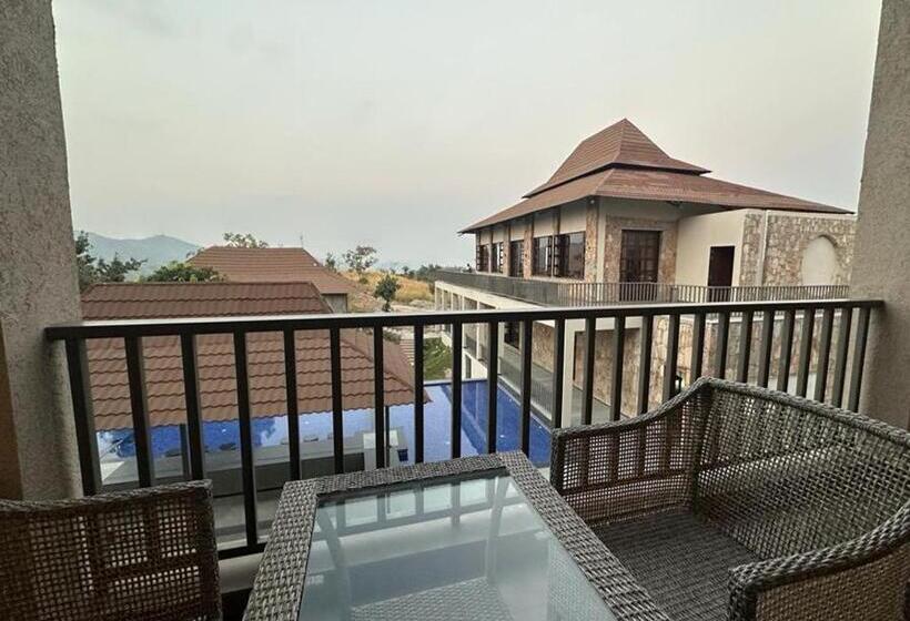 스탠다드 룸 풀장 전망, Sajjan Bagh Resort Kumbhalgarh