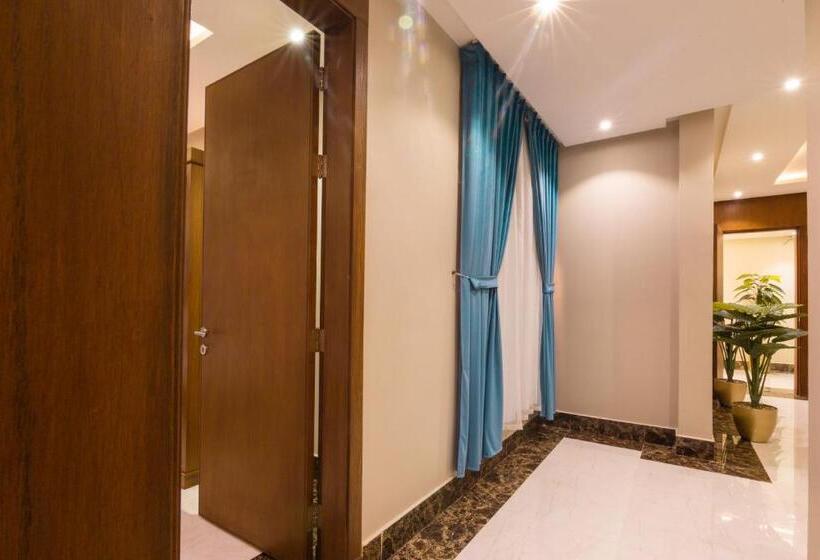 Family Suite, أجنحة بالم تري للشقق المخدومه