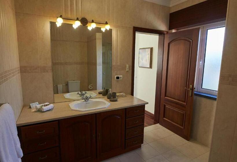 Номер Deluxe Вид на Море с Балконом, Vivenda Da Saudade B&b