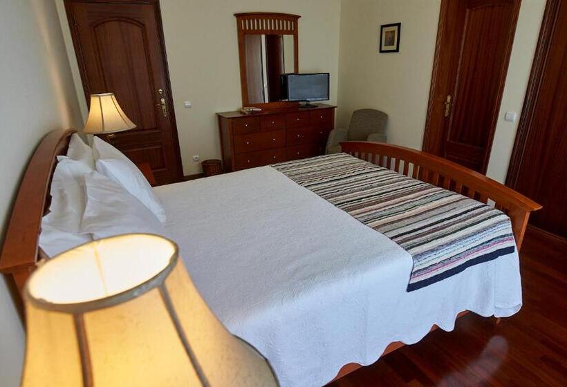 Номер Стандарт Вид на Море с Балконом, Vivenda Da Saudade B&b