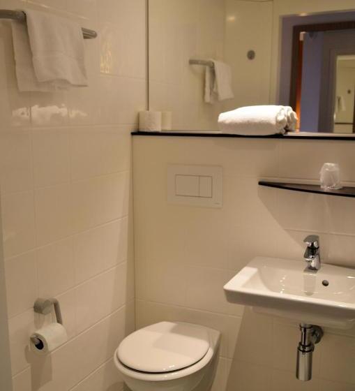 Quarto Triplo Estandar, Premiere Classe Le Havre Centre Les Docks