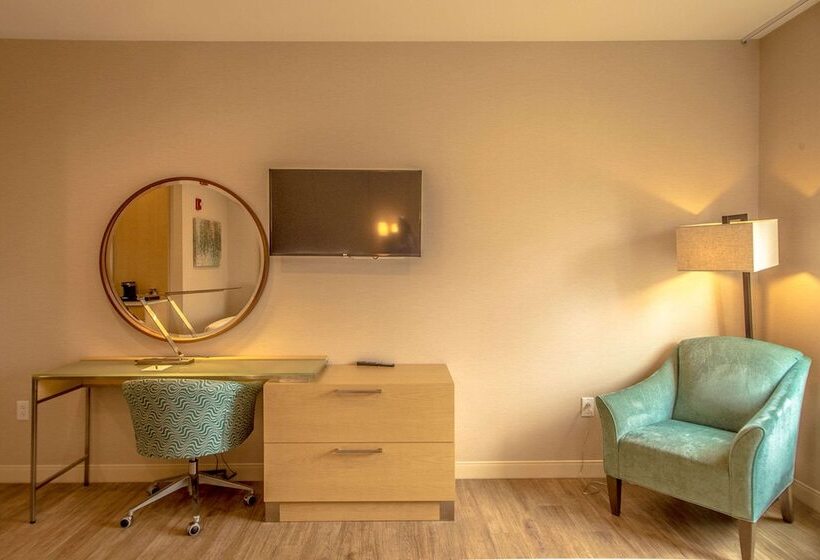 Номер Стандарт 2 Двуспальные Кровати, The Chandler At White Mountains, An Ascend Hotel Collection Membe