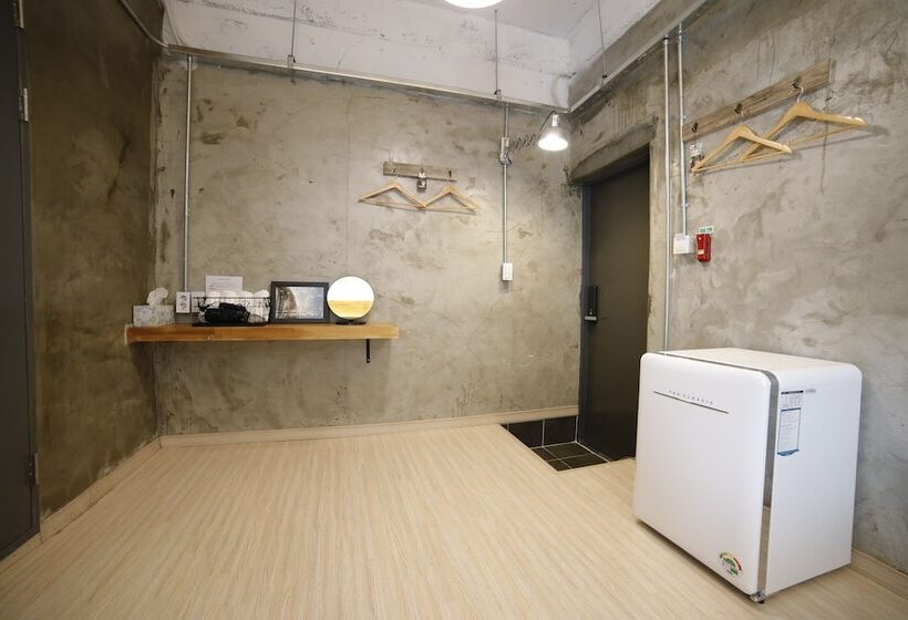 家庭间, Good Day Mate Hostel
