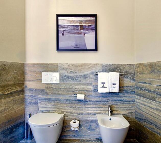 Quarto Estandar Cama King, Podere Castel Merlo Resort
