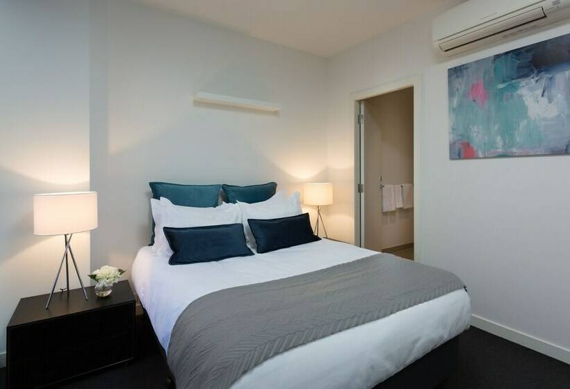 آپارتمان لوکس 2 خوابه, Wyndel Apartments St Kilda Views