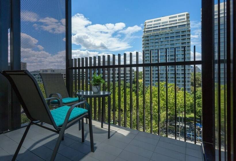 آپارتمان لوکس 2 خوابه, Wyndel Apartments St Kilda Views