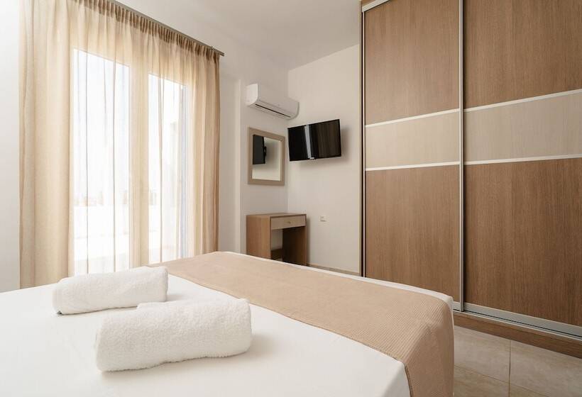 Апартаменты 1 Спальня, Evripus Suites
