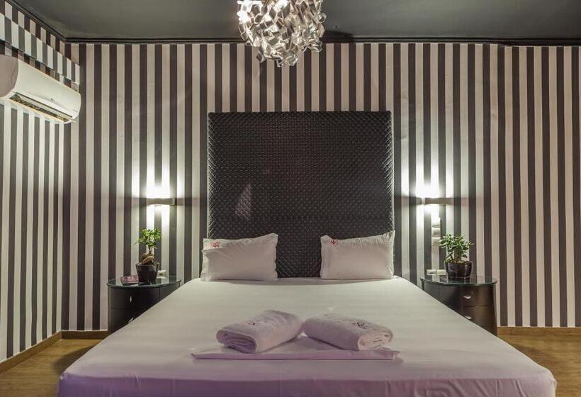 Люкс Кровать Кинг, Ruby Rooms Kifisia   Adults Only