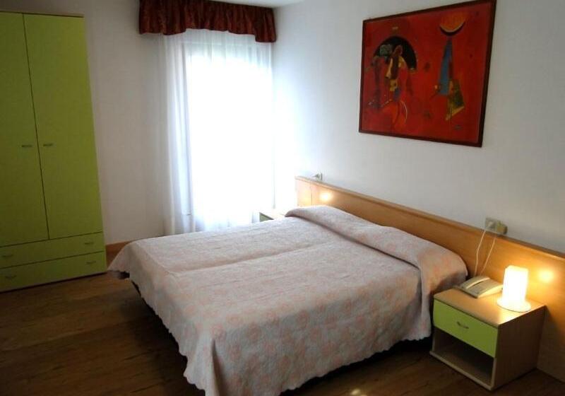 스탠다드 룸, Albergo Dolomiti
