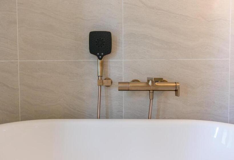 اتاق لوکس, The Sacha Apart Hotel Thonglor