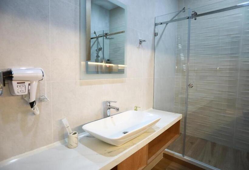 سوییت, Israhotel Dushanbe