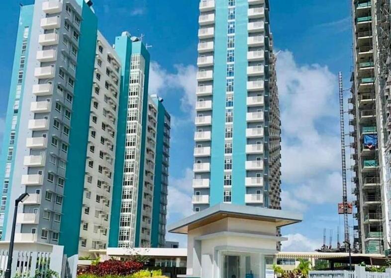 Студия Стандарт, Selah Bacolod