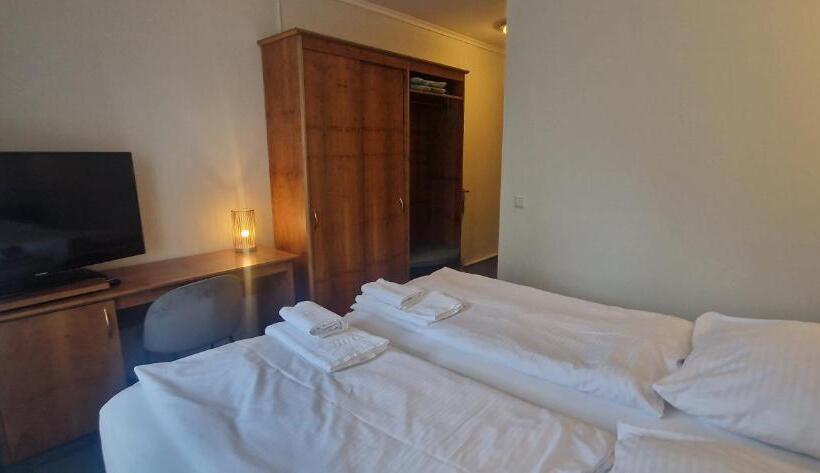 Номер Стандарт с Балконом, Businesshotel Am Peetzsee Grünheide