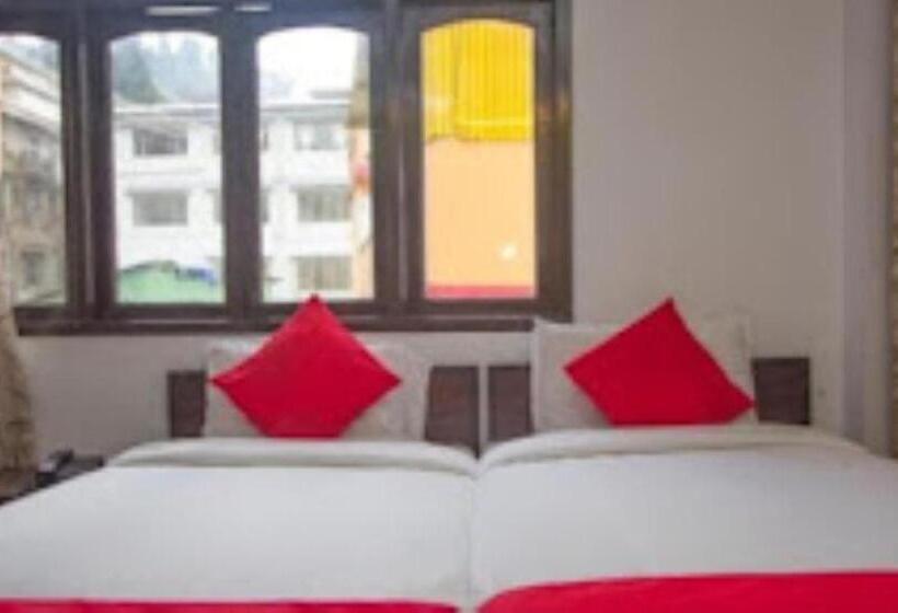Номер Стандарт, Darjeeling Hotel Summer Palace , Darjeeling