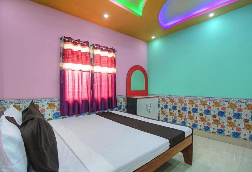 Трехместный Номер Классика, Oyo Yuvraj Lodge And
