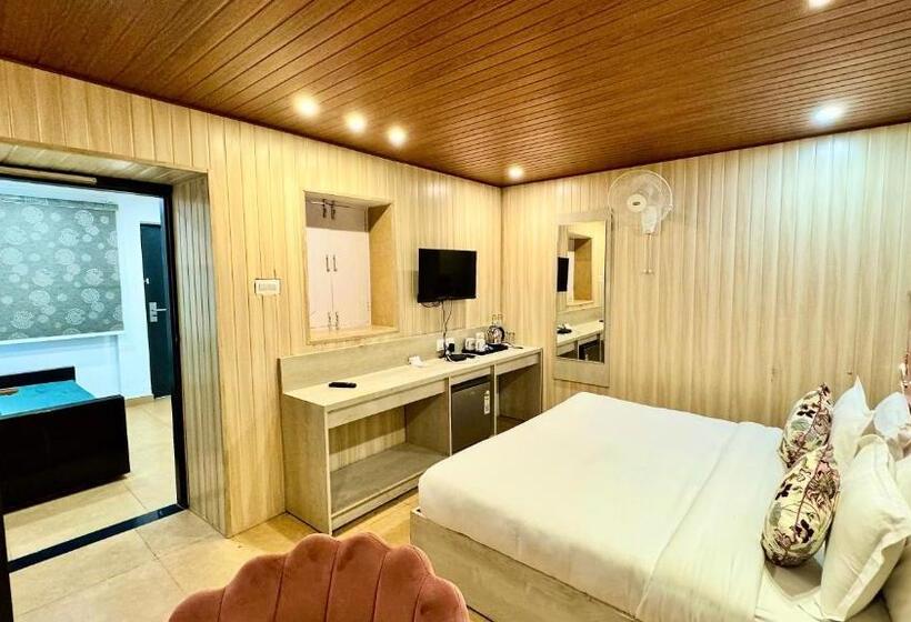 주니어 스위트, Wabi Sabi Stays   Pride Inn