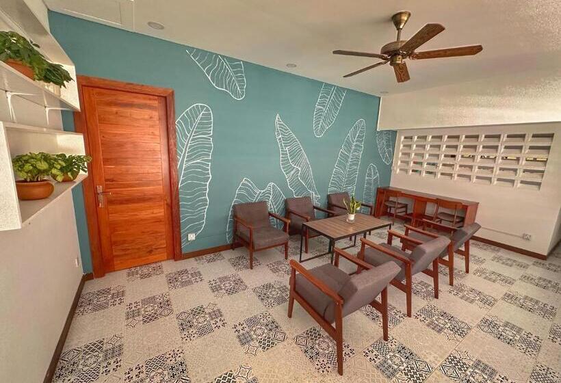 共用房间的床, Hostel By Monsoon Riverside