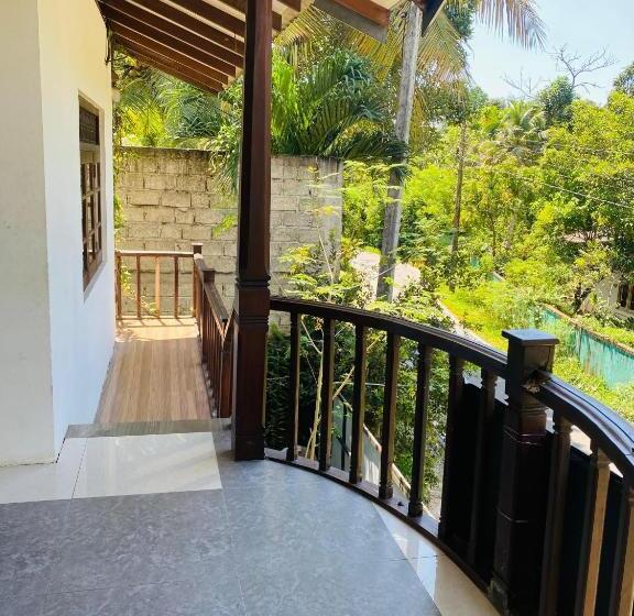 Номер Стандарт с Балконом, Villa Kabalana 57