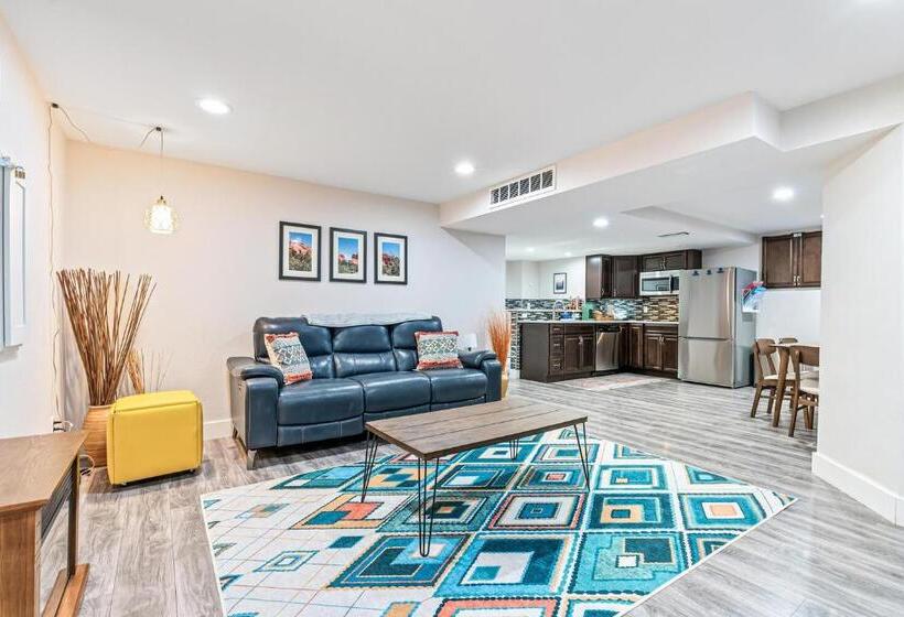 패밀리 룸, Family Friendly 2bd1ba, Close To 70 Exit