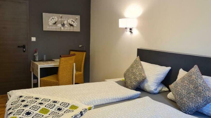 Номер Стандарт, Westerwaldhotel Dernbach