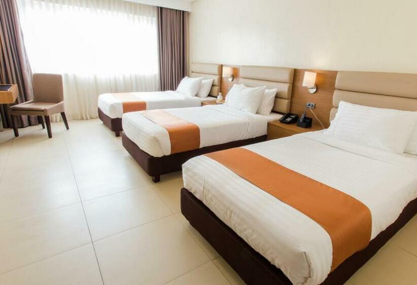 اتاق لوکس سه تخته, Royce Hotel & Casino