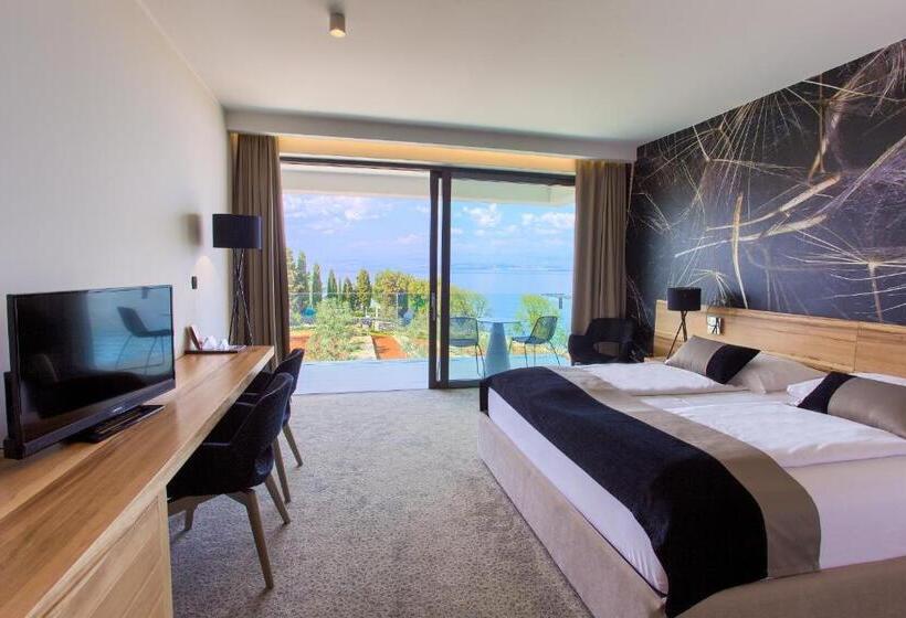 高级房间侧面带海景, Villa Margaret