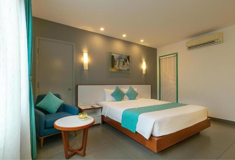 琮城市景观的豪华间, êmm Hotel Hoi An