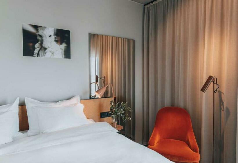 Номер Deluxe Кровать Кинг, Story Hotel Studio Malmo, Part Of Jdv By Hyatt