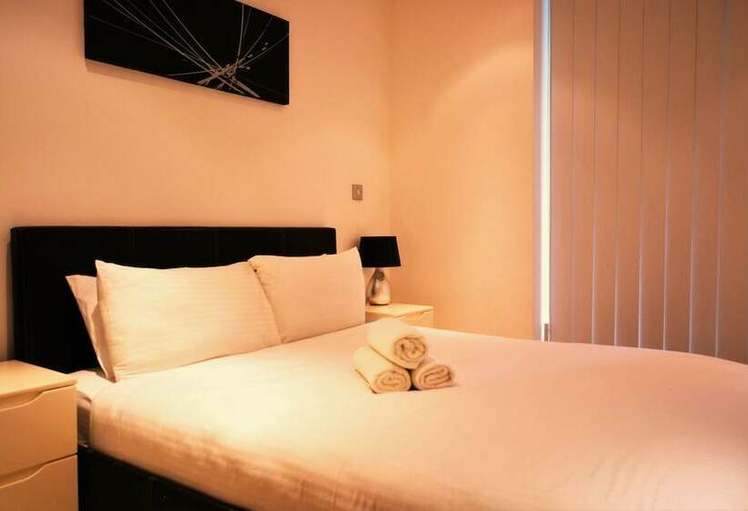 آپارتمان لوکس 2 خوابه, Zen Apartments   City Airport London