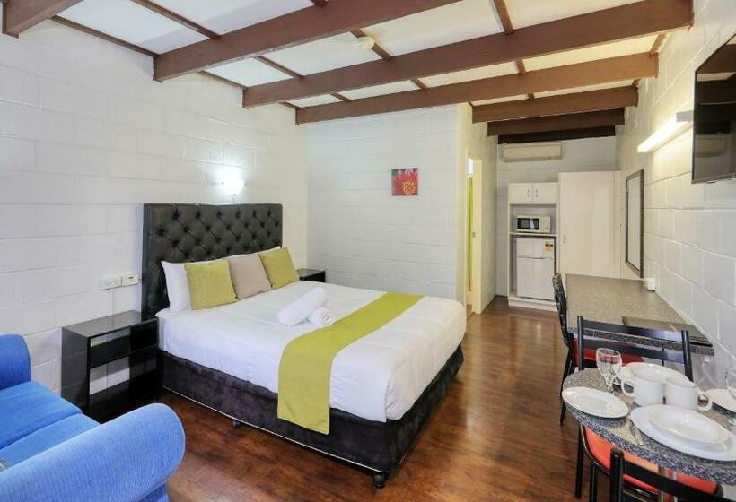 デラックスルーム, Azalea Motel