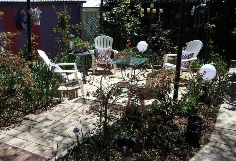 스위트 킹사이즈 침대, Bowral Road Art Gallery Bed And Breakfast