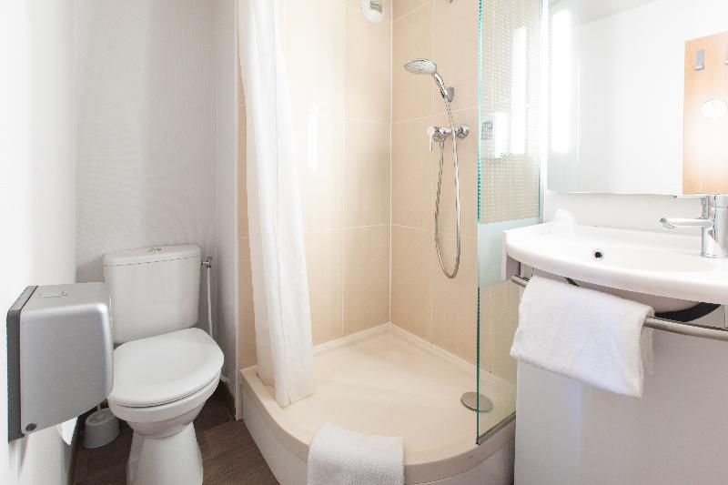 Номер Стандарт, B&b Hotel Saint Malo Centre