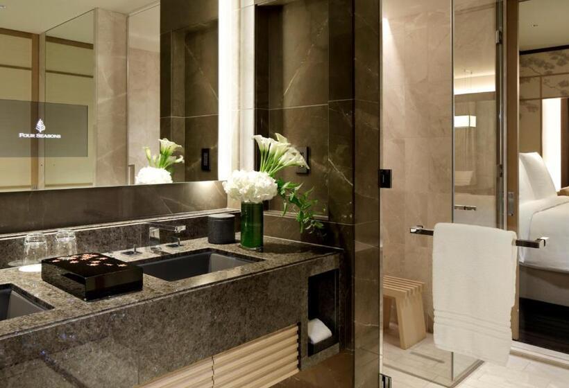 Номер Премиум, Four Seasons Hotel Kyoto