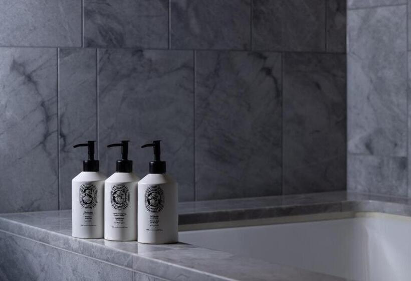 Номер Премиум Вид на Сад, Four Seasons Hotel Kyoto