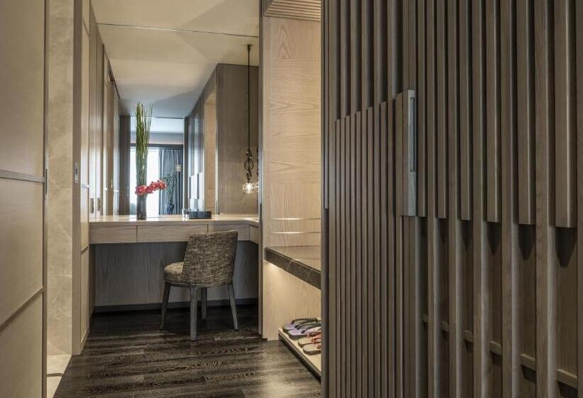 Люкс, Four Seasons Hotel Kyoto