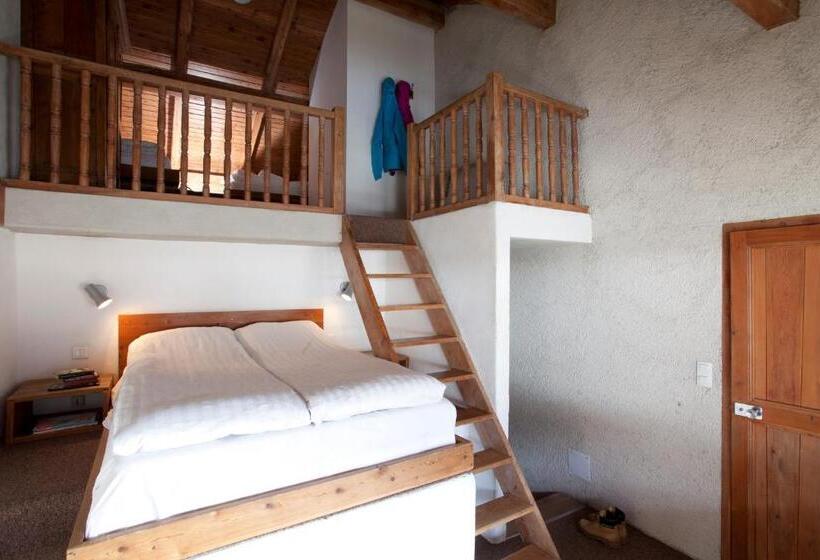 Четырехместный Номер Стандарт, Langley Hotel La Vieille Ferme