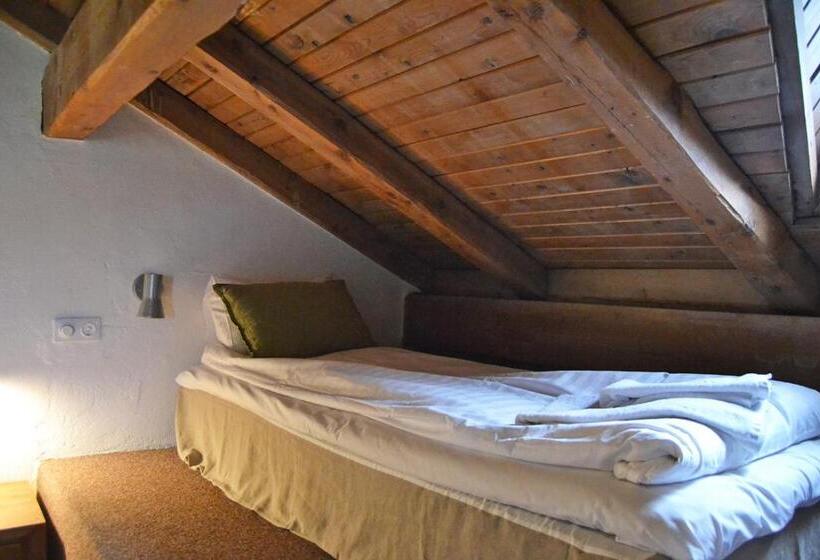 Семейный Номер, Langley Hotel La Vieille Ferme