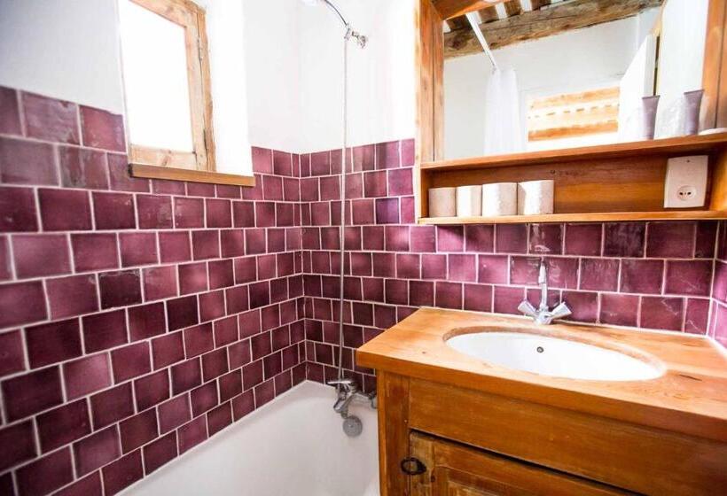 Номер Basic, Langley Hotel La Vieille Ferme