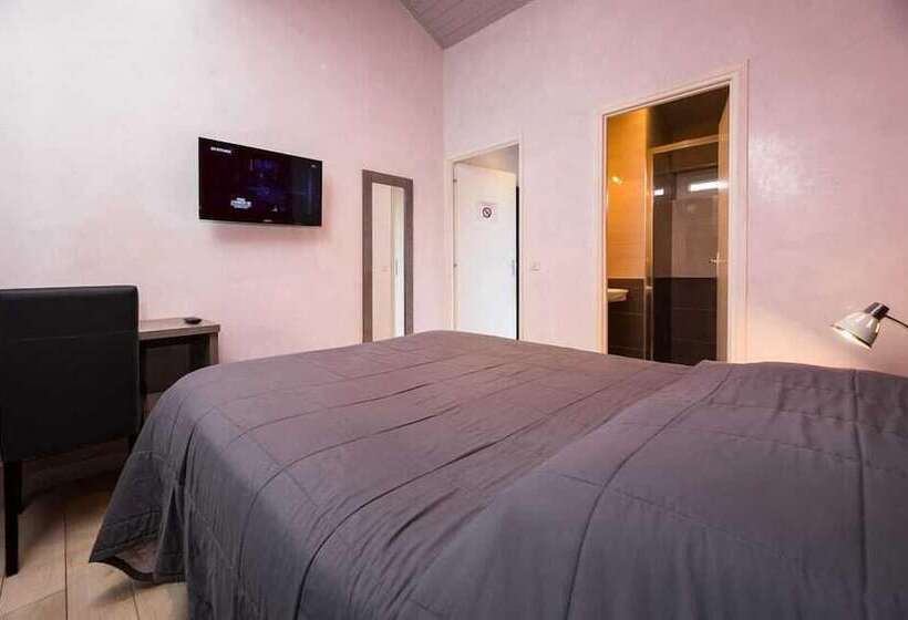 Quarto Estandar, Motel D Ornex