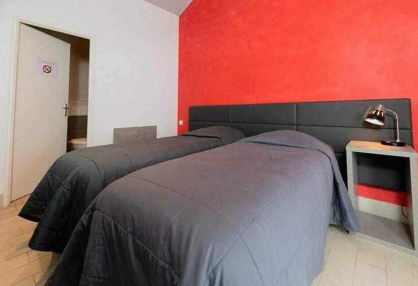 Quarto Estandar, Motel D Ornex