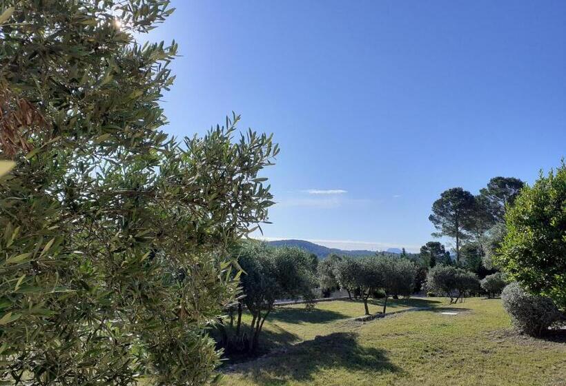 Номер Стандарт, La Bastide Des Selves