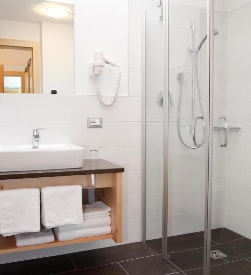 Апартаменты Comfort 2 Спальни, Christophorus Mountain Residence