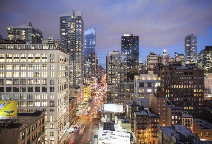 带大床的标准间, Four Points By Sheraton Manhattan Midtown West