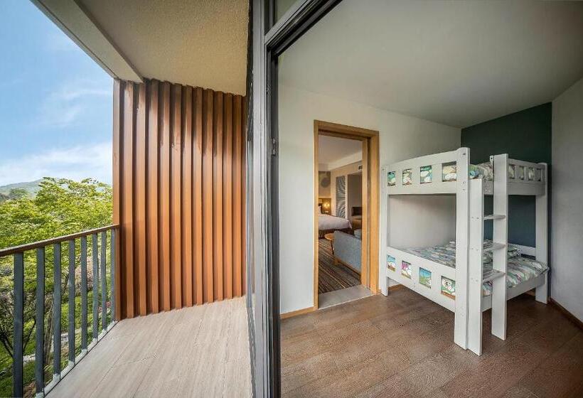 Люкс Вид на Реку, Holiday Inn Express Emei Mountain, An Ihg