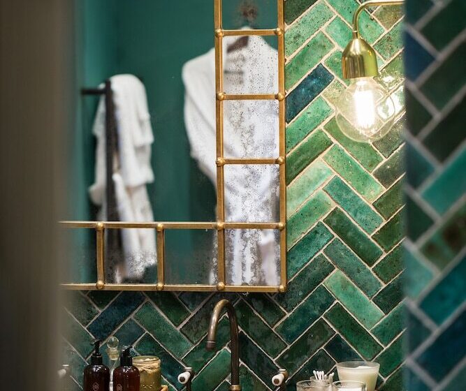 Люкс Повышенной Комфортности, Akademie Street Boutique