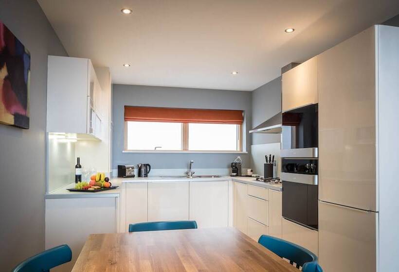 Апартаменты 2 Спальни, Talbot Suites At Stonebridge