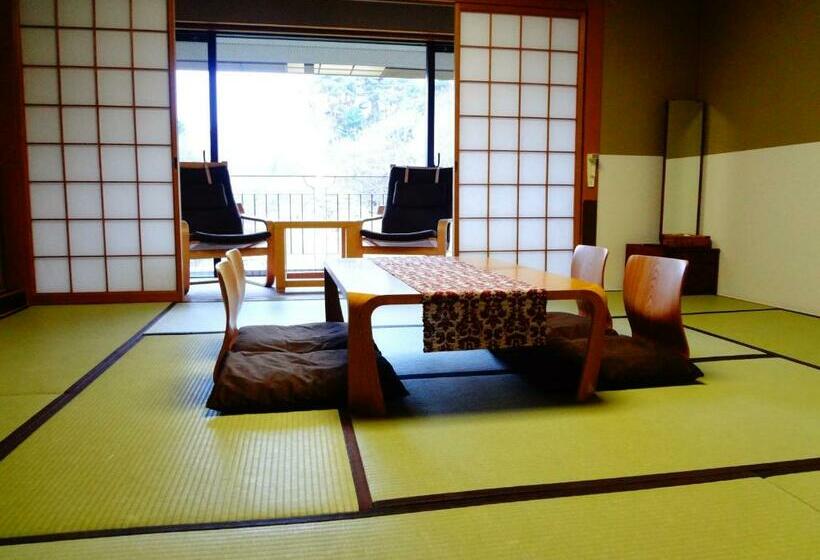 标准三人间共用浴室, Breezbay Seaside Resort Matsushima