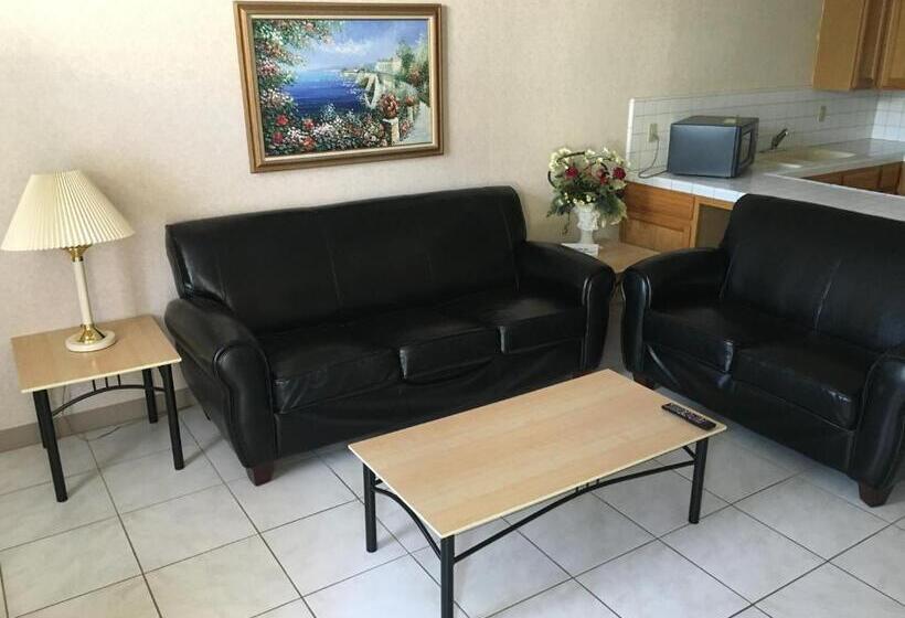 Suíte, Garden Inn And Suites Fresno