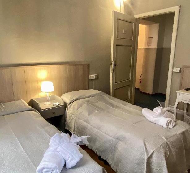 اتاق خانوادگی, Guest House Santa Giustina Lucca Centro Storico
