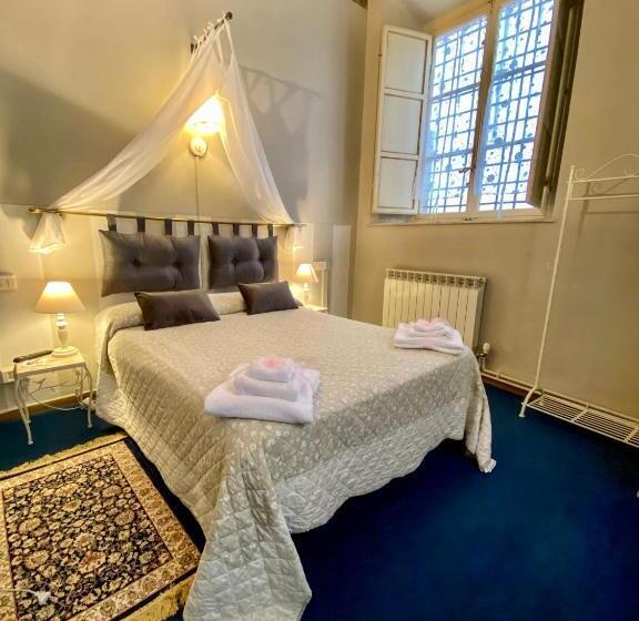 اتاق اکونومی, Guest House Santa Giustina Lucca Centro Storico